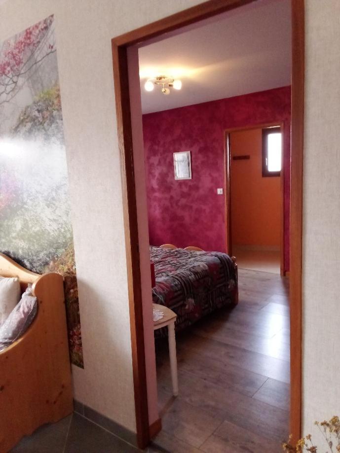 Auberge Les Volpilieres Ruynes-en-Margeride Bagian luar foto