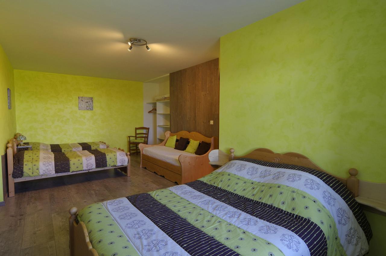 Auberge Les Volpilieres Ruynes-en-Margeride Bagian luar foto